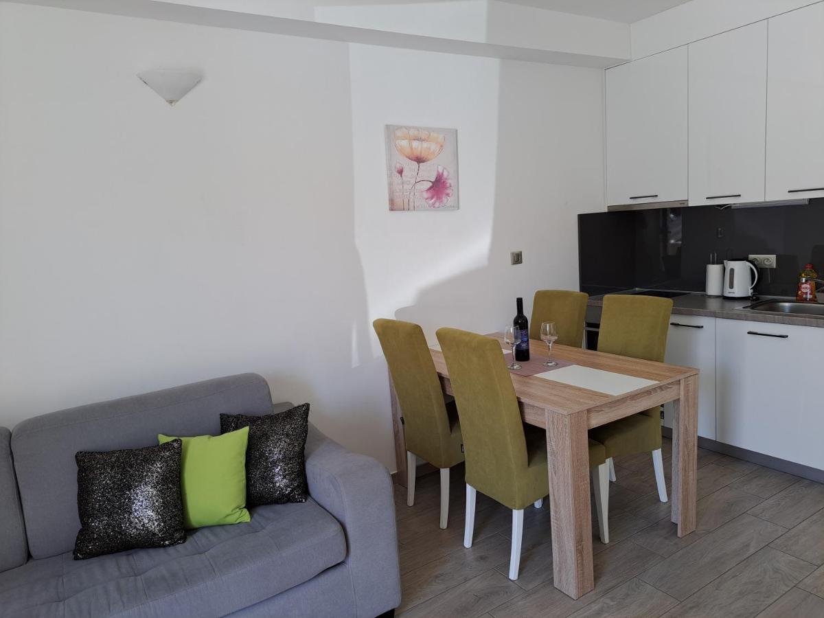 Apartments Sisevic - Comfort Apartments With Balconies And Sea View Слано Екстериор снимка