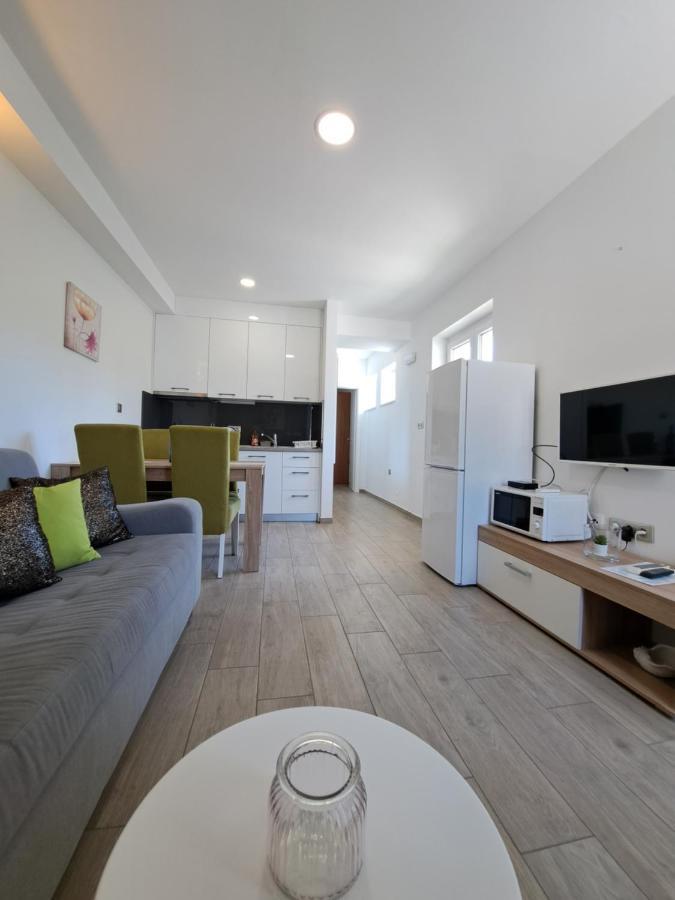 Apartments Sisevic - Comfort Apartments With Balconies And Sea View Слано Екстериор снимка
