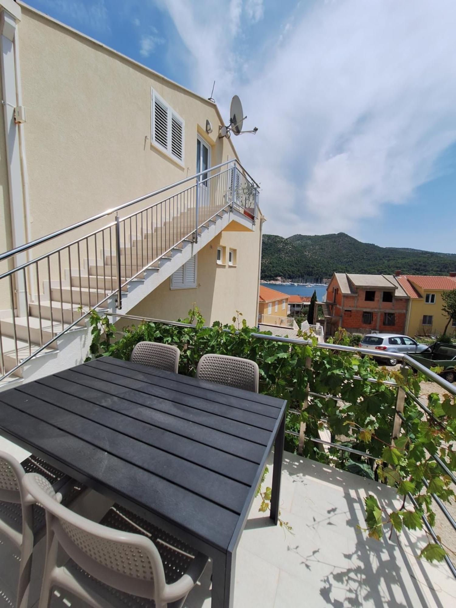 Apartments Sisevic - Comfort Apartments With Balconies And Sea View Слано Екстериор снимка