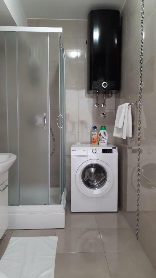 Apartments Sisevic - Comfort Apartments With Balconies And Sea View Слано Екстериор снимка